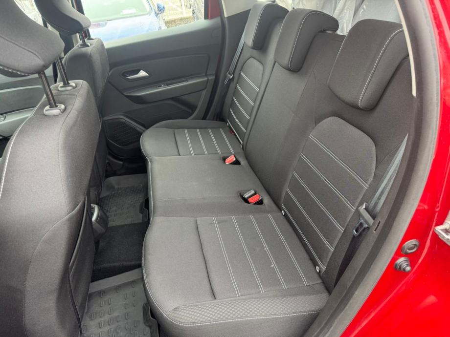 Dacia Duster 1,0 Tce 100 ECO-G Comfort, fotografija 11