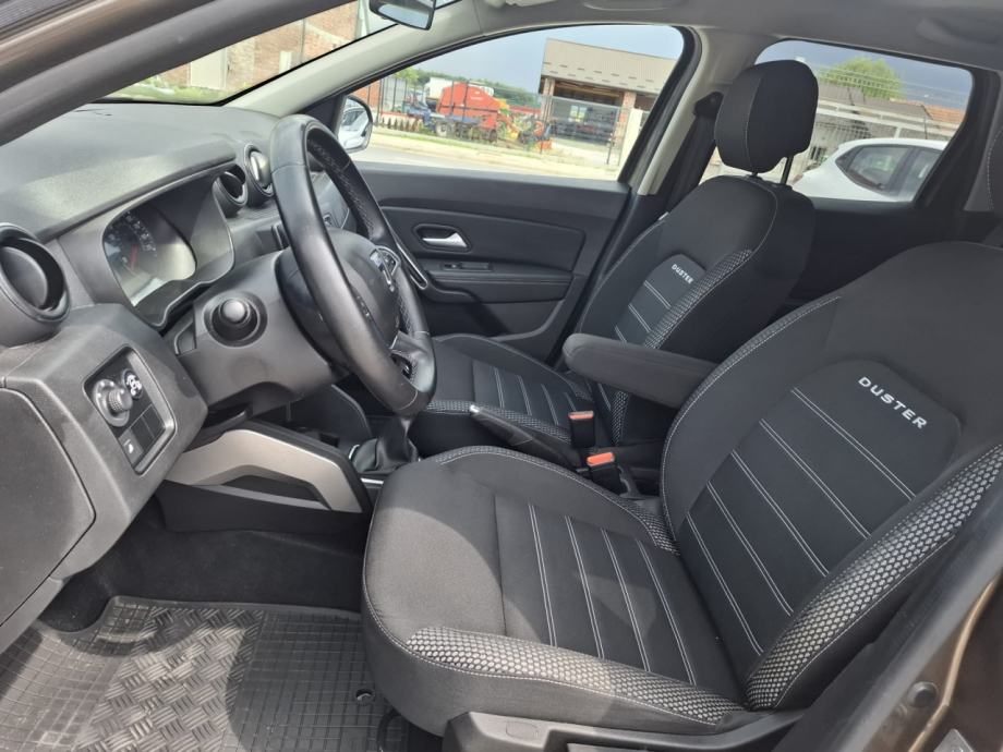 Dacia Duster 1,0 Tce 100 ECO-G Prestige, fotografija 10