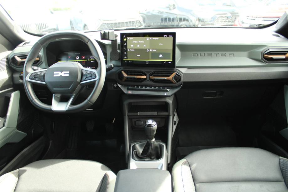 Dacia Duster 1.0 TCe Extreme *NAVIGACIJA, KAMERA*, fotografija 13