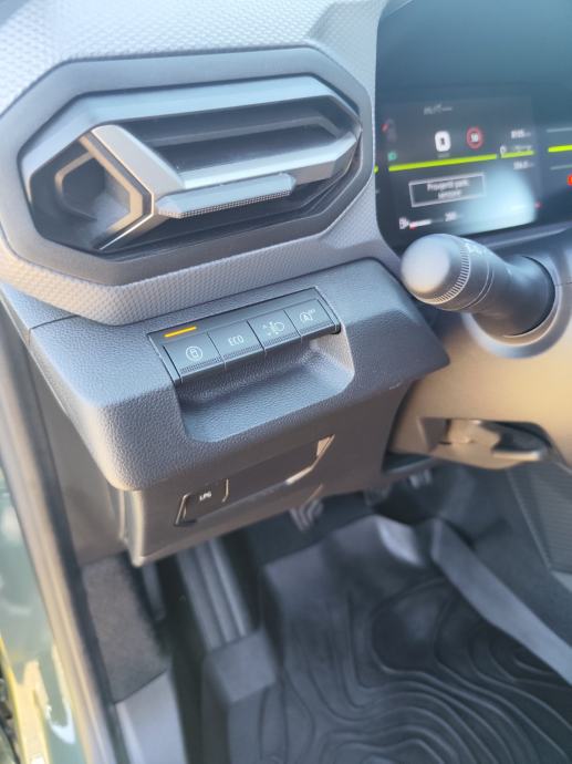 Dacia Duster 1,2 tce, fotografija 16