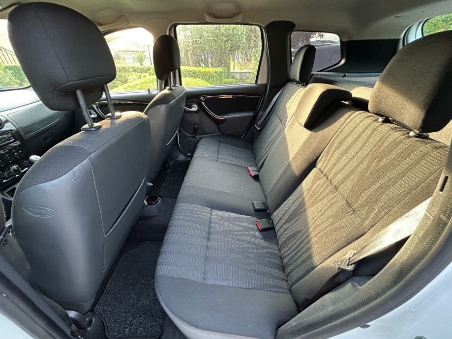 Dacia Duster 1.5 dCi - 150.000km - odlicna, fotografija 11