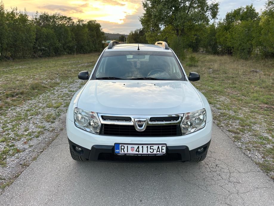 Dacia Duster 1.5 dCi - 150.000km - odlicna, fotografija 2