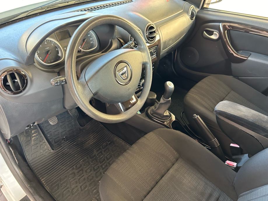 Dacia Duster 1.5 dCi - 150.000km - odlicna, fotografija 7