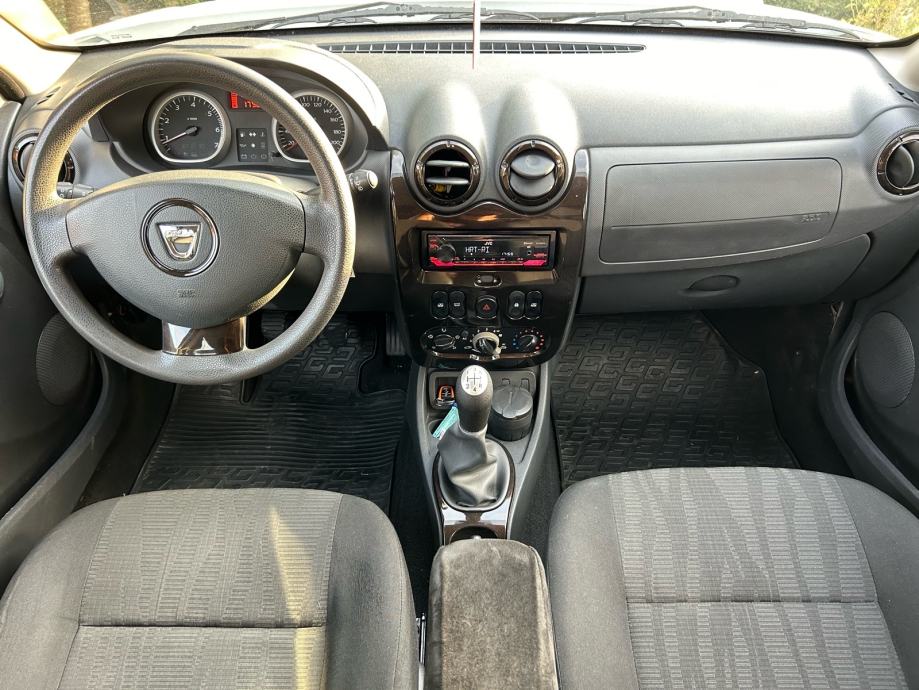 Dacia Duster 1.5 dCi - 150.000km - odlicna, fotografija 10