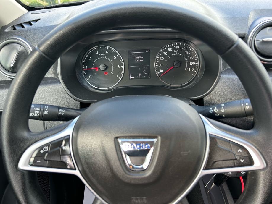 Dacia Duster 1,5 dCi 2021.,SERVISNA, NAVI, PARK SENZ.,ALU, TOP STANJE, fotografija 14