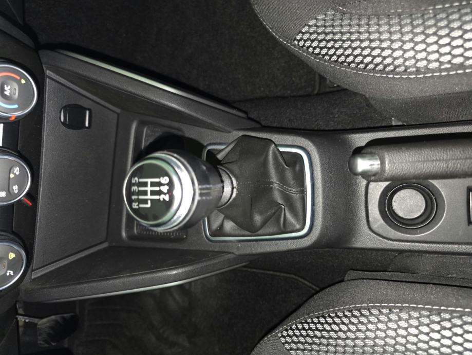 Dacia Duster 1,5dCi*GARANCIJA*KLIMA*NAVI*ALU FELGE*NOVO*KREDIT-KARTICE, fotografija 17