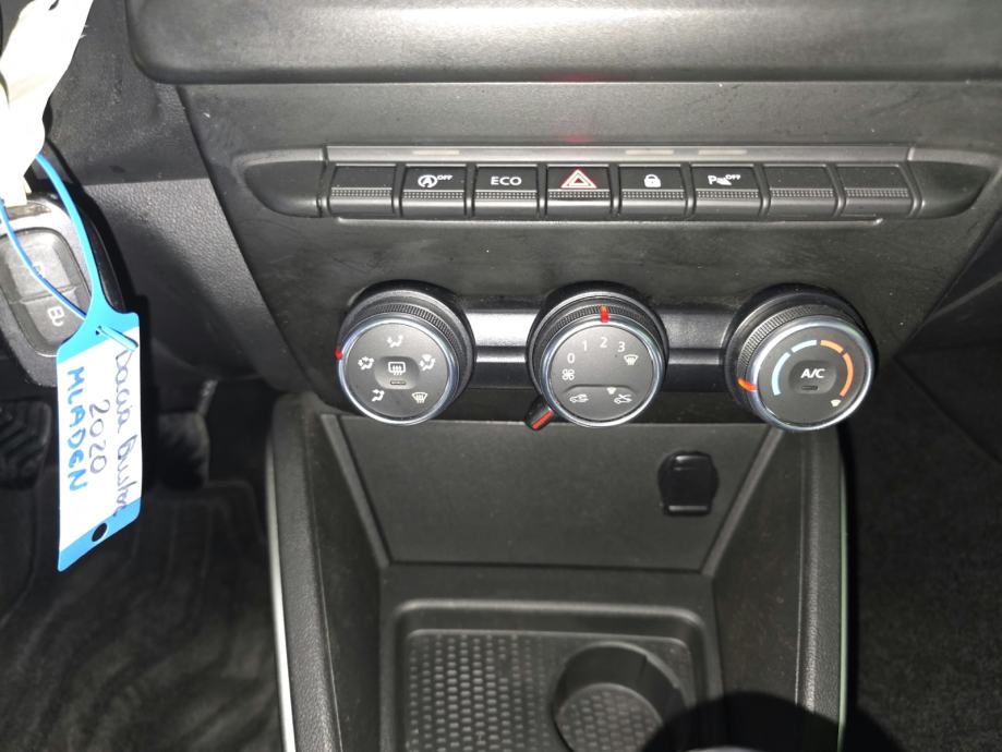 Dacia Duster 1,5dCi*GARANCIJA*KLIMA*NAVI*ALU FELGE*NOVO*KREDIT-KARTICE, fotografija 18