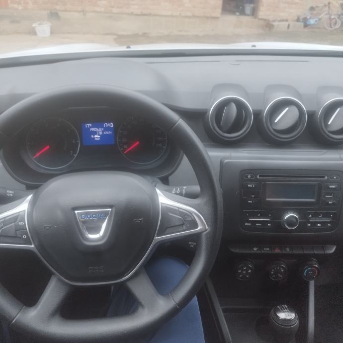 Dacia Duster 1,5 dCi, fotografija 4