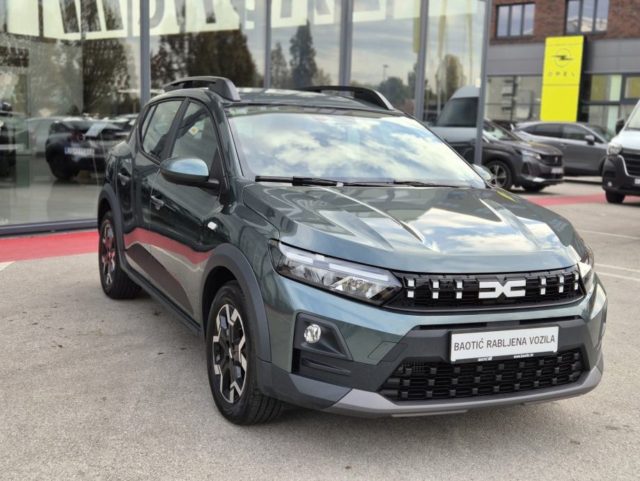 Dacia Jogger Stepway Expression 1.0 TCE 110, pogled izvana - slika 3