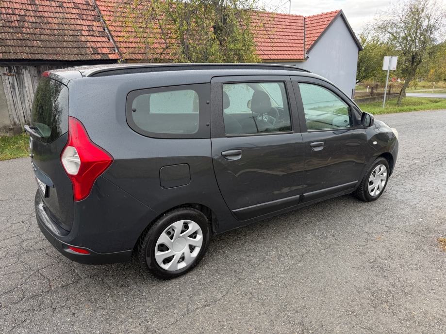 Dacia Lodgy