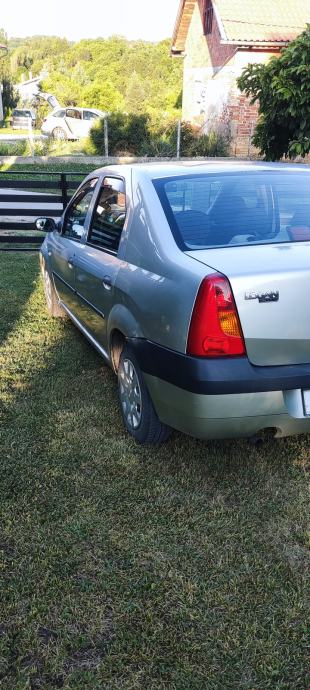 Dacia Logan 1,4 MPI, fotografija 12