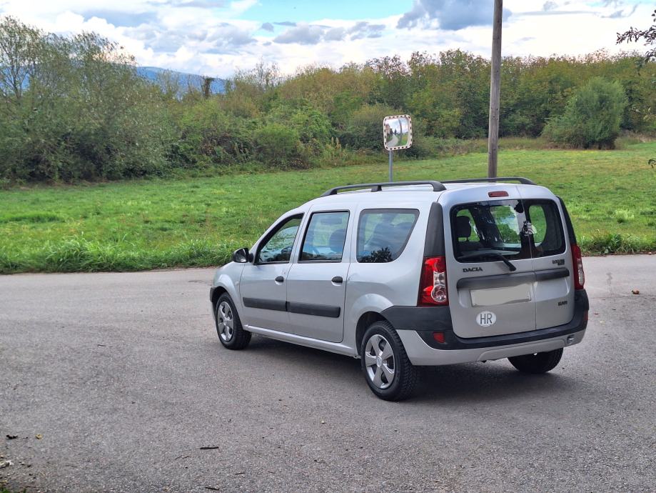 Dacia Logan 1,4i 158 tkm, fotografija 2