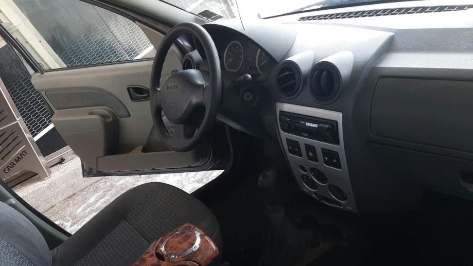 Dacia Logan 1,6 16V-reg.1 god.,157000km, fotografija 7
