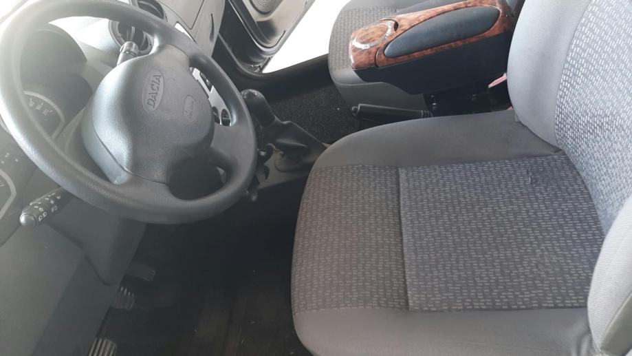 Dacia Logan 1,6 16V-reg.1 god.,157000km, fotografija 13