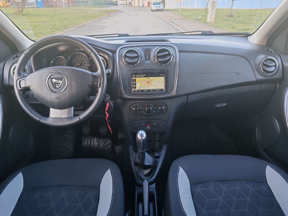 Dacia Sandero 0,9 TCe 90 2014 god,99000 km,kartice, fotografija 14