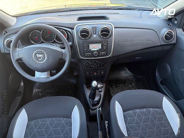 Dacia Sandero 0,9 TCe 90 Prestige, fotografija 11