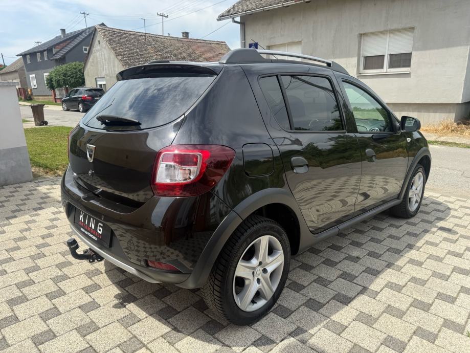 Dacia Sandero 0,9 TCe 90 Prestige ** VELIKI SERVIS **NAVI*, fotografija 5