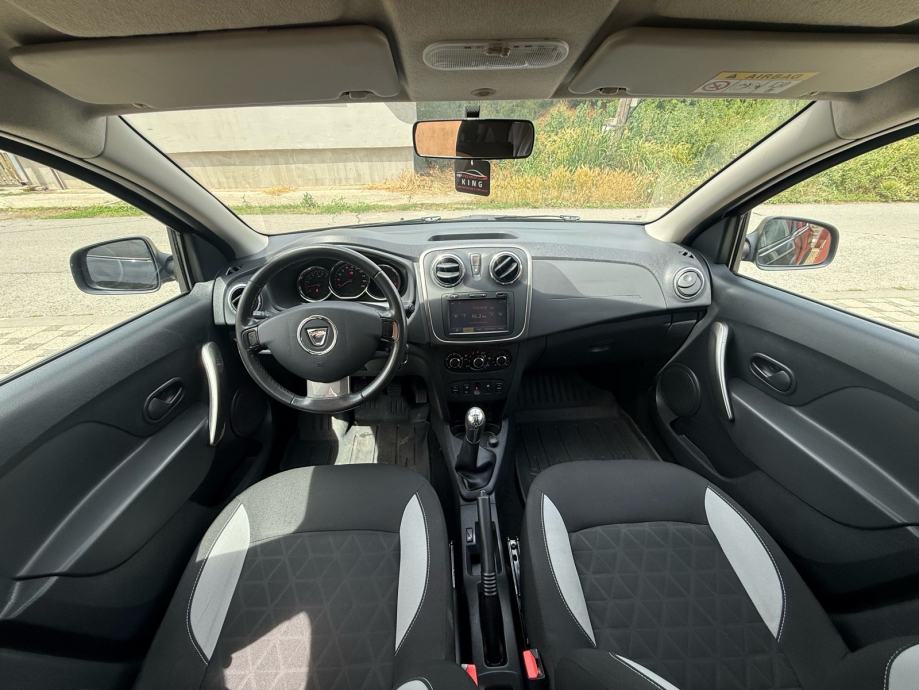 Dacia Sandero 0,9 TCe 90 Prestige ** VELIKI SERVIS **NAVI*, fotografija 11