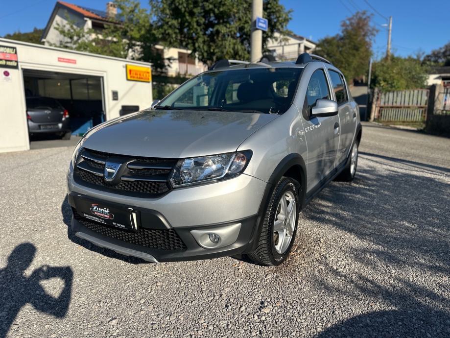 Dacia Sandero 0,9 TCe automatik, fotografija 3