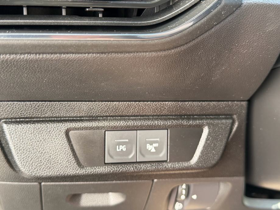 DACIA SANDERO 1.0 ECO-G HR AUTO LPG, fotografija 17