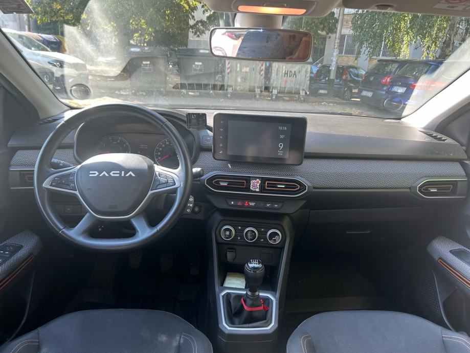 Dacia Sandero 1,0 Eco-G, fotografija 4