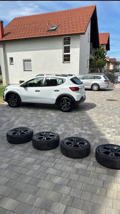 Dacia Sandero 1,0 Eco-G, fotografija 3