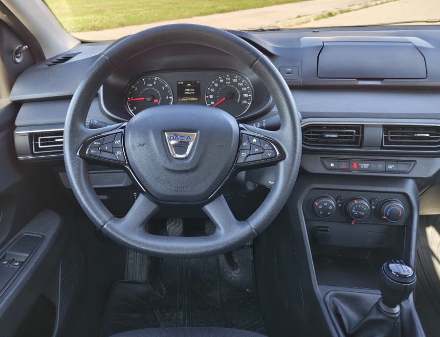 Dacia Sandero 1,0 Eco-G, fotografija 5