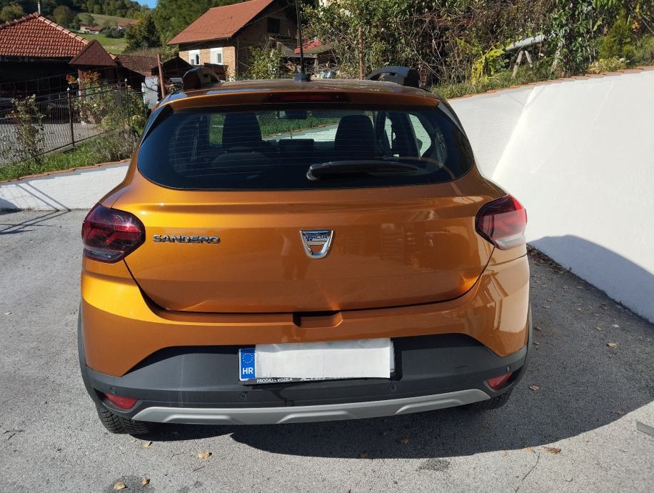 Dacia Sandero 1,0 Eco-G, fotografija 8