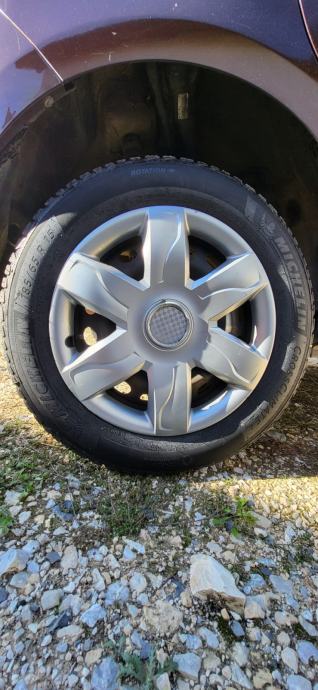 Dacia Sandero 1,0 SCe, fotografija 12