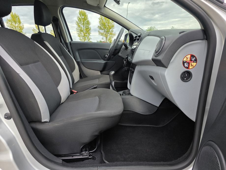 Dacia Sandero 1,2 16V, **REG. God. dana,**Veliki servis, **NOVE gume**, fotografija 10