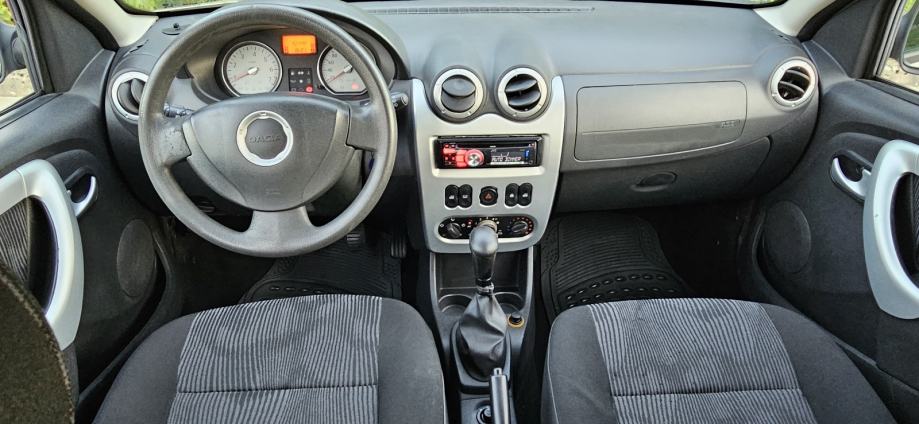 Dacia Sandero 1,4 HR VOZILO KAO NOVO, fotografija 17