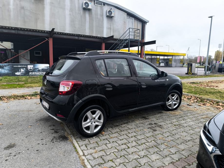 Dacia Sandero 1,5 dCi 90 Prestige, fotografija 7