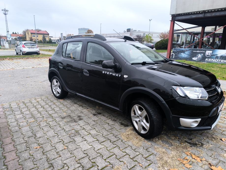 Dacia Sandero 1,5 dCi 90 Prestige, fotografija 11