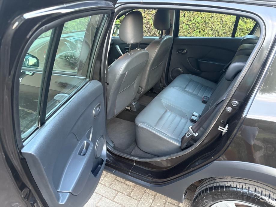 Dacia Sandero 1,5 dCi 90, fotografija 13