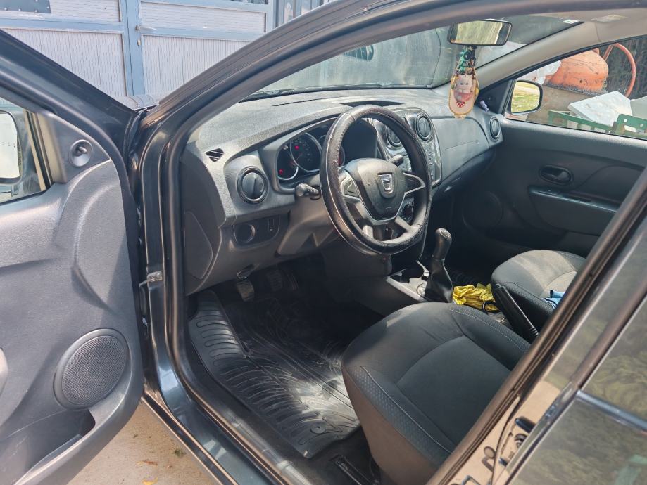 Dacia Sandero 1,5 dCi, fotografija 4