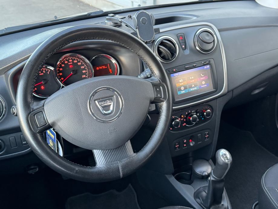 DACIA SANDERO 1,5 dCi ☆DIZEL☆KLIMA☆NAVIGACIJA☆EURO6☆ALU.FELGE☆, fotografija 12