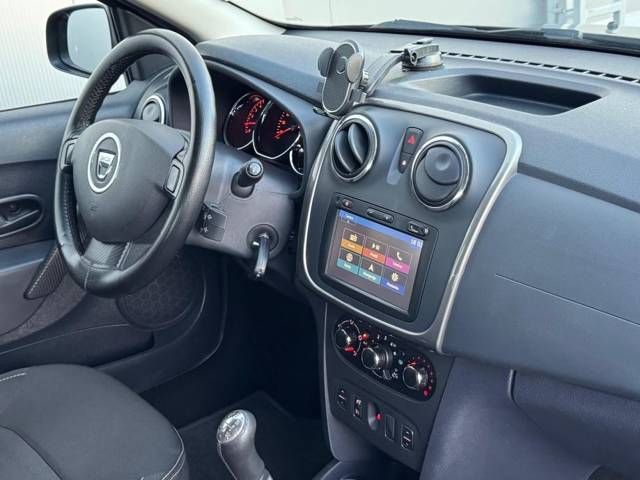 DACIA SANDERO 1,5 dCi ☆DIZEL☆KLIMA☆NAVIGACIJA☆EURO6☆ALU.FELGE☆, fotografija 13