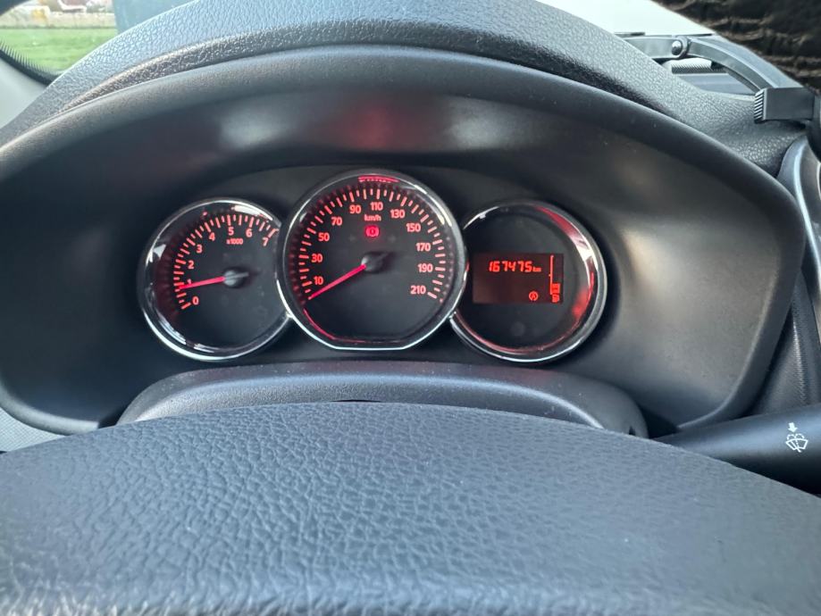 DACIA SANDERO 1,5 dCi ☆DIZEL☆KLIMA☆NAVIGACIJA☆EURO6☆ALU.FELGE☆, fotografija 20