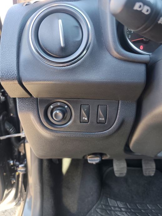 Dacia Sandero 1,5 dCi** STEPWAY **, fotografija 14