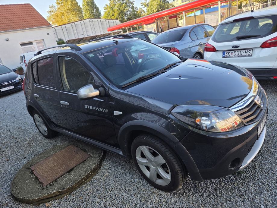Dacia Sandero 1,6 Stepway povisen prvi vl 4 cilindra navi kuka, fotografija 9