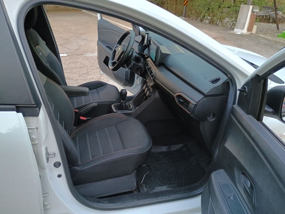 Dacia Sandero Stepway 1,0 Eco-G, fotografija 7