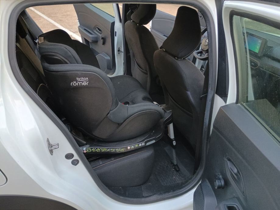 Dacia Sandero Stepway 1,0 Eco-G, fotografija 8