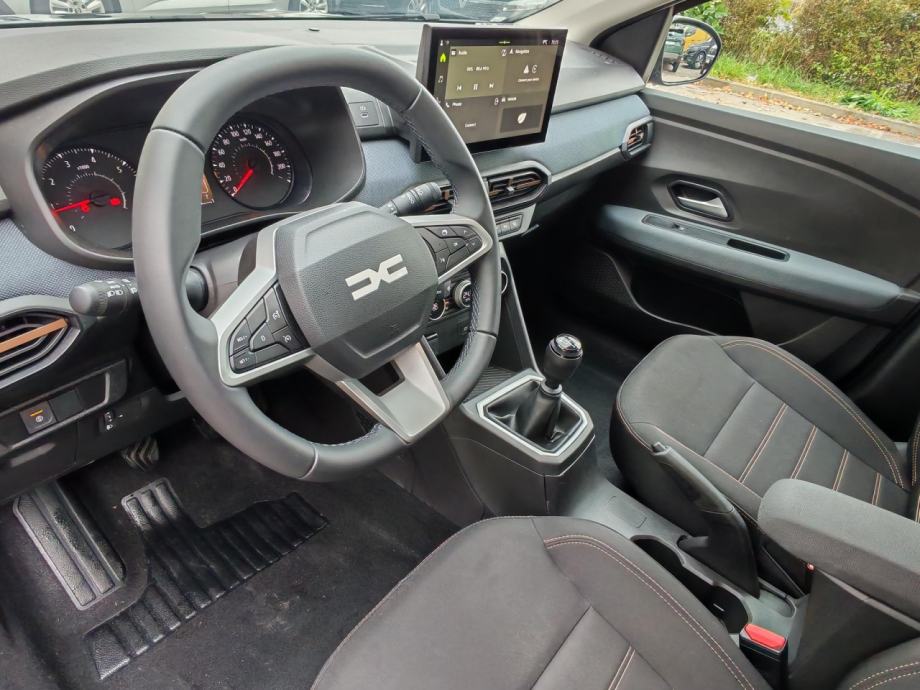Dacia Sandero Stepway 1,0 TCe 110 Expression, fotografija 3