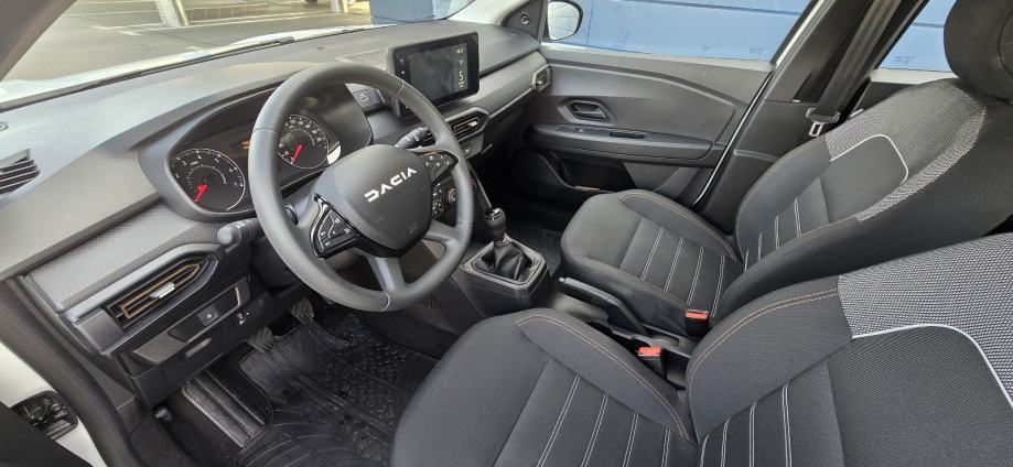 Dacia Sandero Stepway 1,0 tce Samo 9800 km.Hr auto.1.vlasnik., fotografija 9