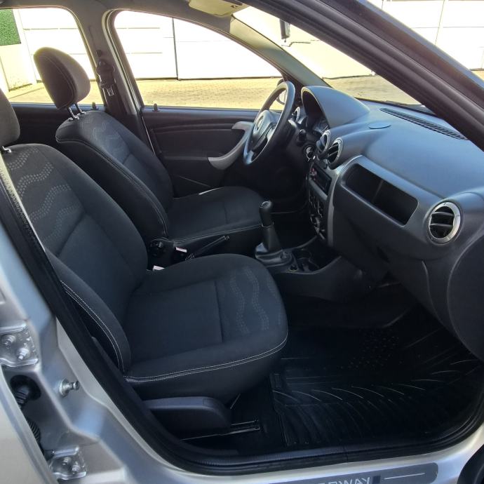 Dacia Sandero Stepway 1,5 dCi ● 143.ooo km ● 1. Vlasnik ● HR auto, fotografija 9