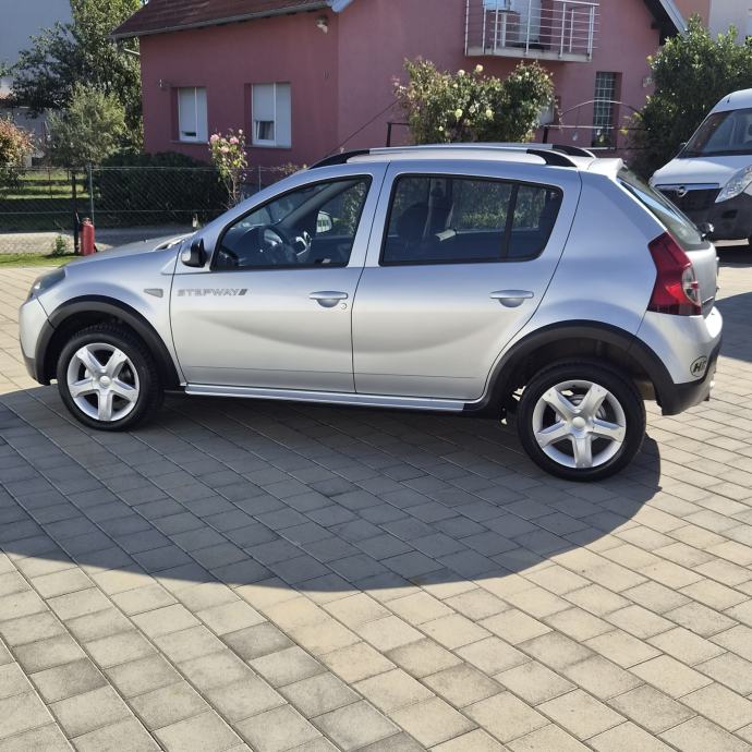 Dacia Sandero Stepway 1,5 dCi ● 143.ooo km ● 1. Vlasnik ● HR auto, fotografija 5