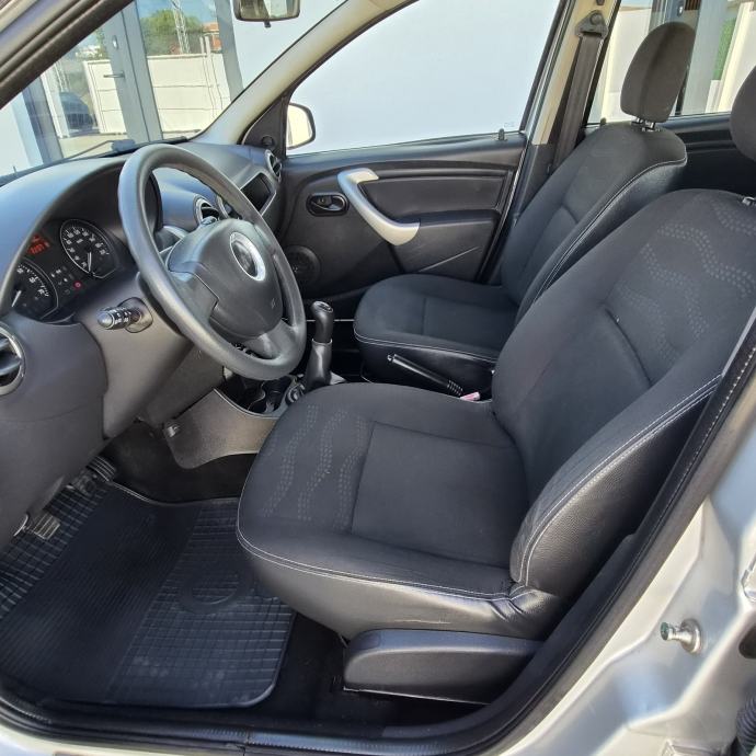 Dacia Sandero Stepway 1,5 dCi ● 143.ooo km ● 1. Vlasnik ● HR auto, fotografija 12