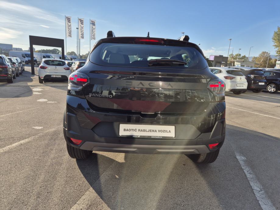 Dacia Sandero Stepway Expression 1.0 TCE 110, fotografija 5