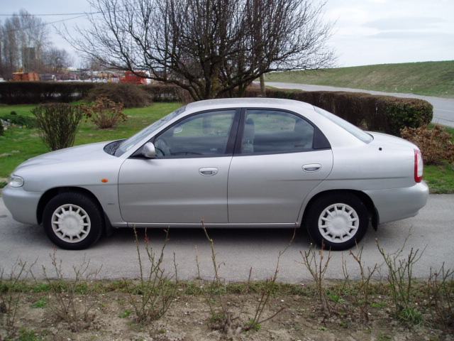 Daewoo nubira 1998