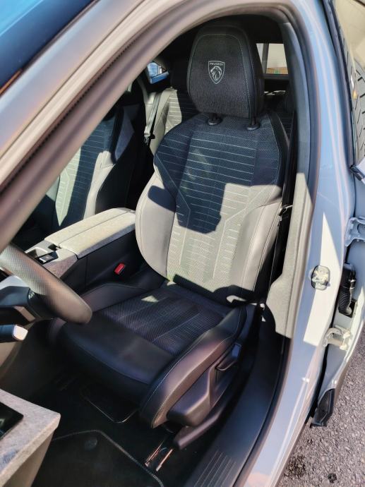 *DEMO* Peugeot 3008 GT HYBRID 145 e-DCS6, fotografija 9